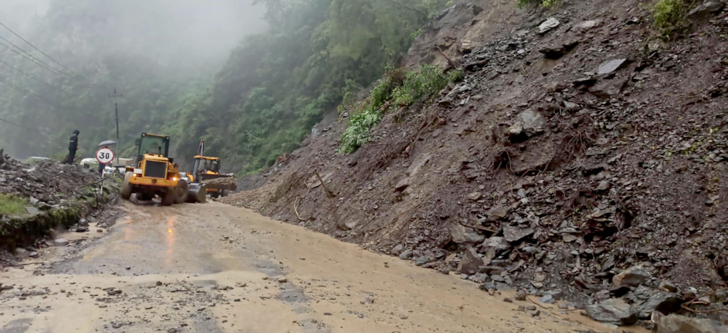 नारायणगढ-मुग्लिङ सडकखण्डमा उच्च सतर्कता अपनाउन सुझाव