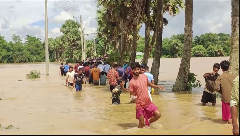 बङ्गलादेशमा बाढीका कारण एक हप्तामा ५९ जनाको मृत्यु