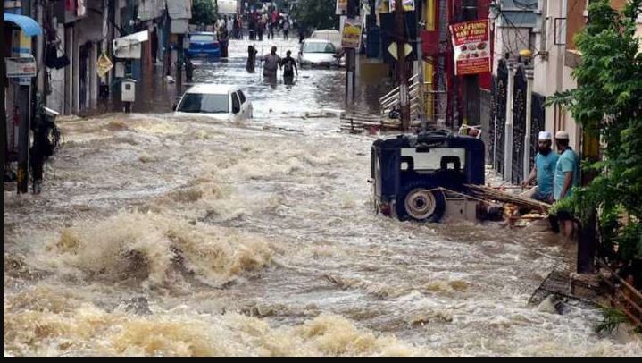 भारतमा बाढीका कारण १५ जनाको मृत्यु