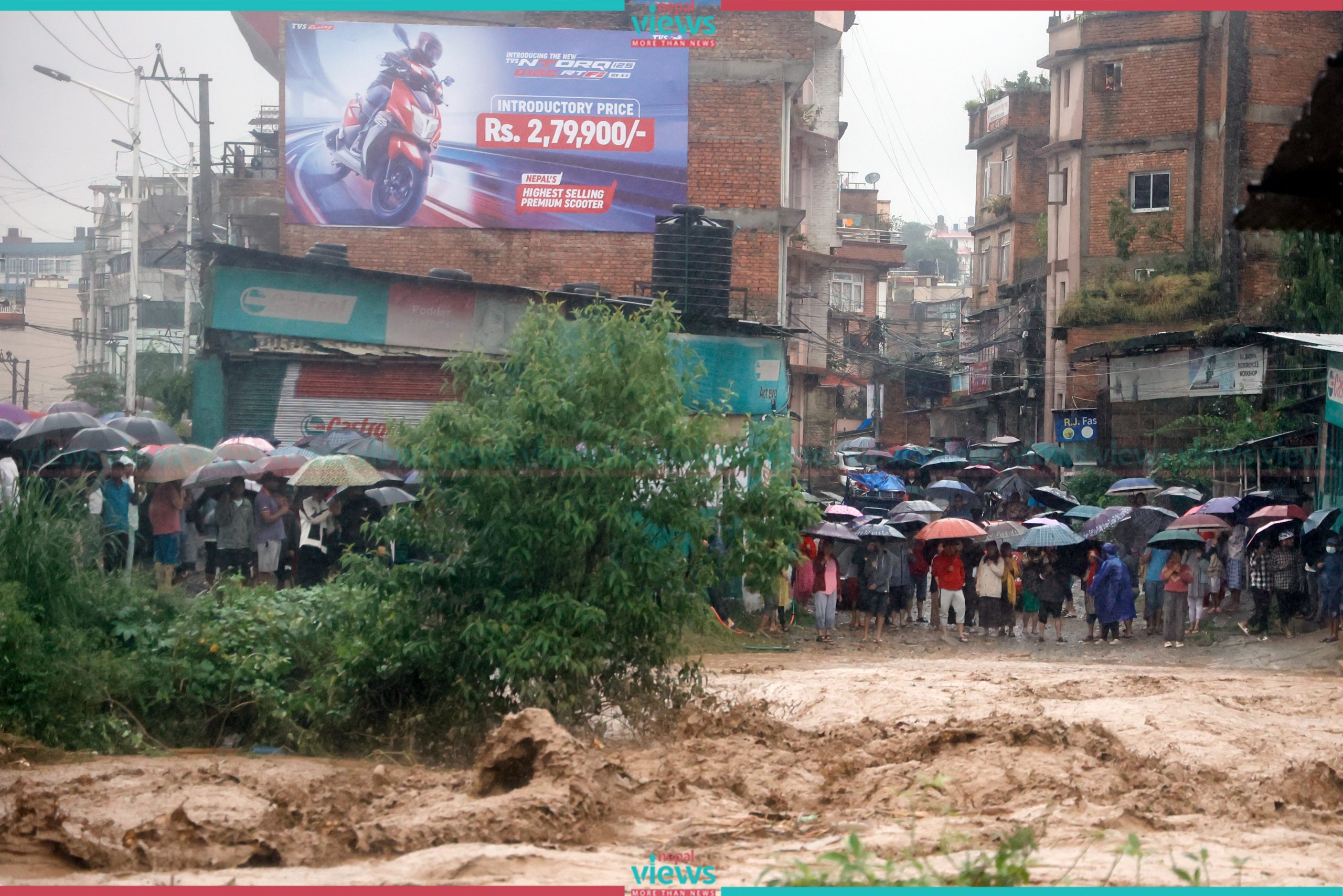 बाढी पहिरोबाट मृत्यु हुनेको संख्या दुई सय पुग्यो, २६ जना अझै बेपत्ता