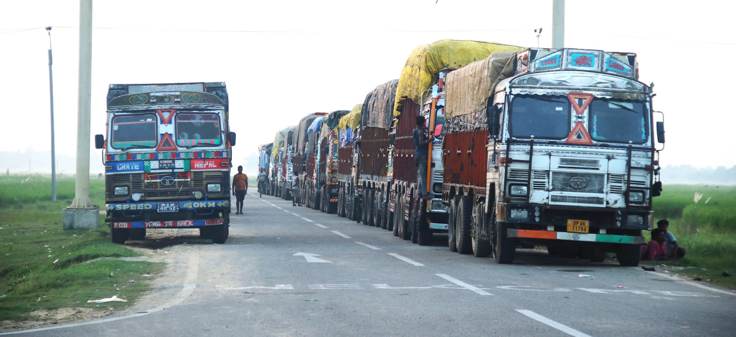 नारायणघाट-काठमाडौं सडकमा ठूला सवारी सञ्चालनमा रोक