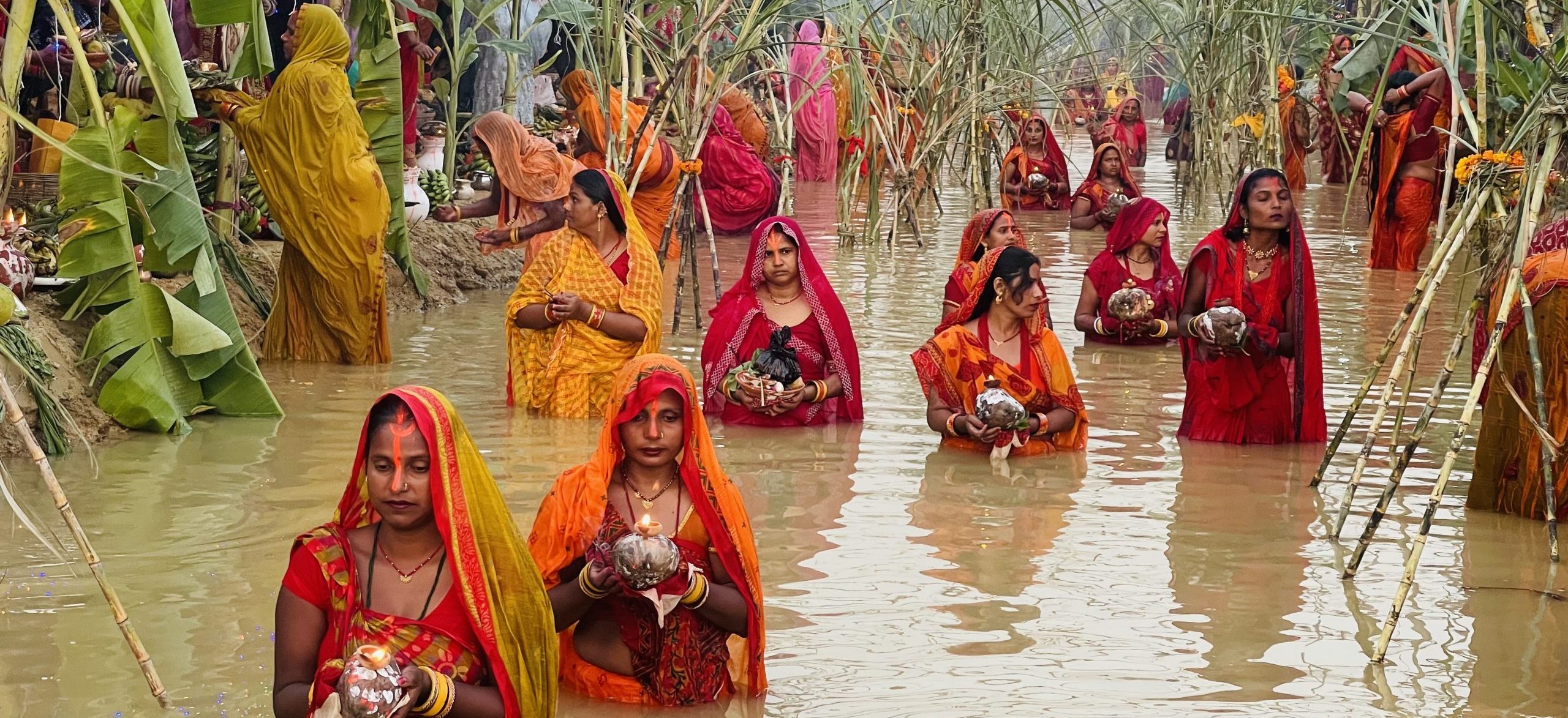 उदाउँदो सूर्यलाई अर्घ्य दिएसँगै सकियो छठ