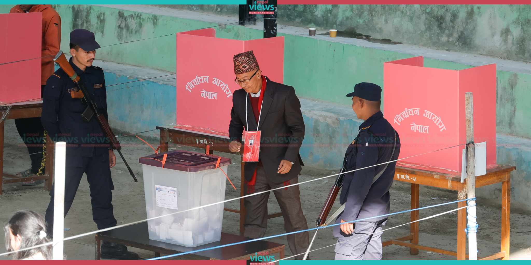 कीर्तिपुरको मेयरमा कांग्रेसका उम्मेदवार डंगोलले गरे मतदान (तस्वीरहरू)