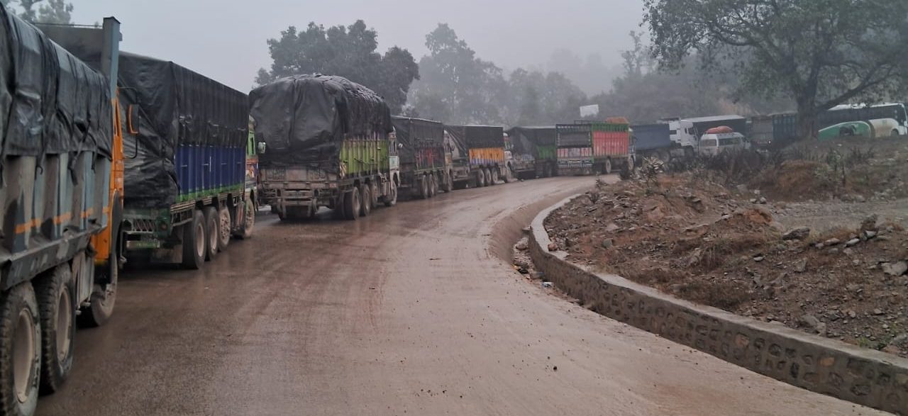 पूर्व–पश्चिम राजमार्गको दाउन्ने खण्ड एकतर्फी सञ्चालन