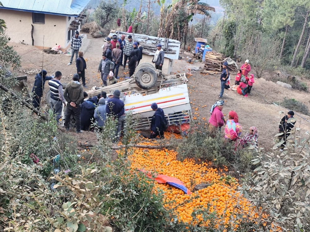 पिकअप भ्यान दुर्घटनामा चालकको मृत्यु, ३ बालिका घाइते