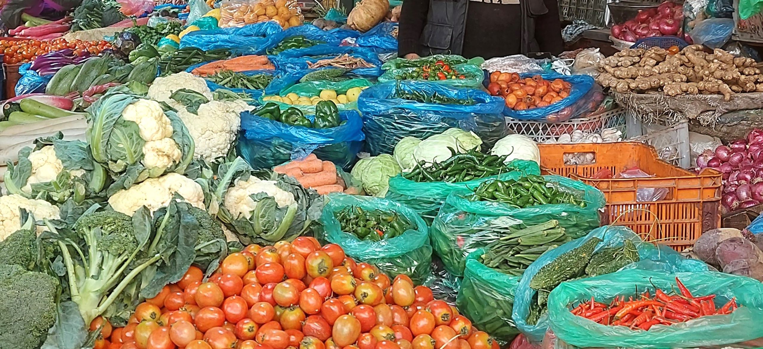 गोलभेँडा प्रतिकिलो २२ देखि ५० सम्म, ब्रोकाउली ४०